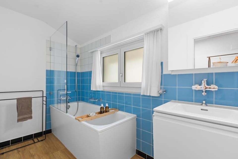 Bathroom, Bath