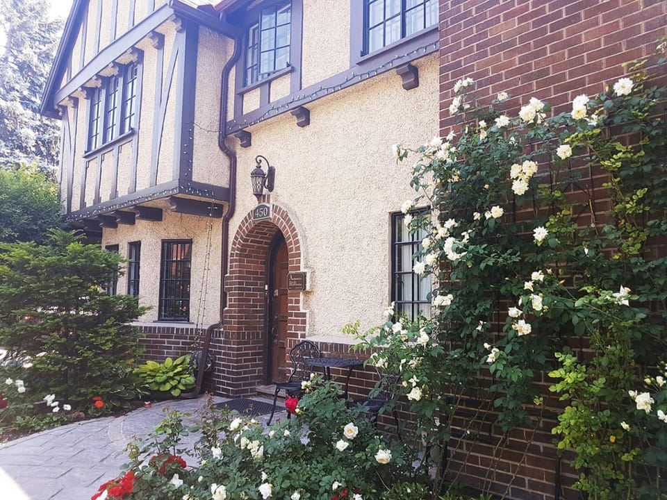 Property building, Facade/entrance