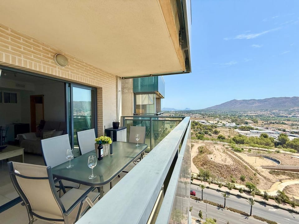Kronos 16 Seaside Serenity Apartment in Benidorm