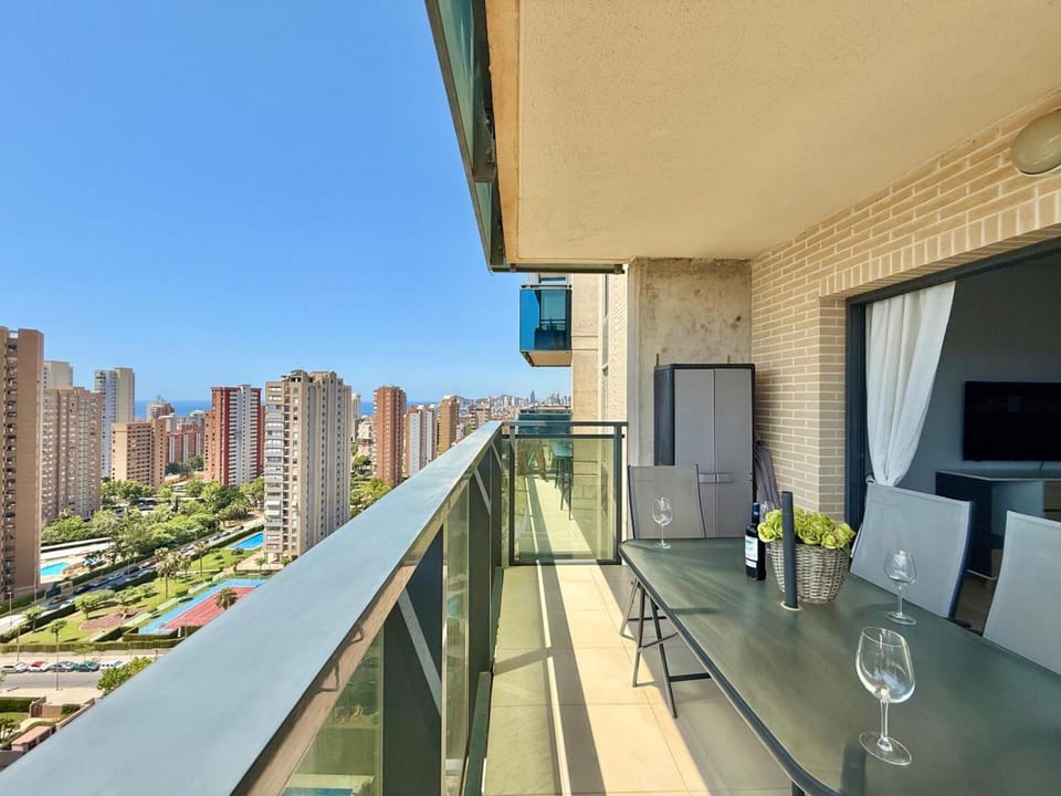 Kronos 16 Seaside Serenity Apartment in Benidorm