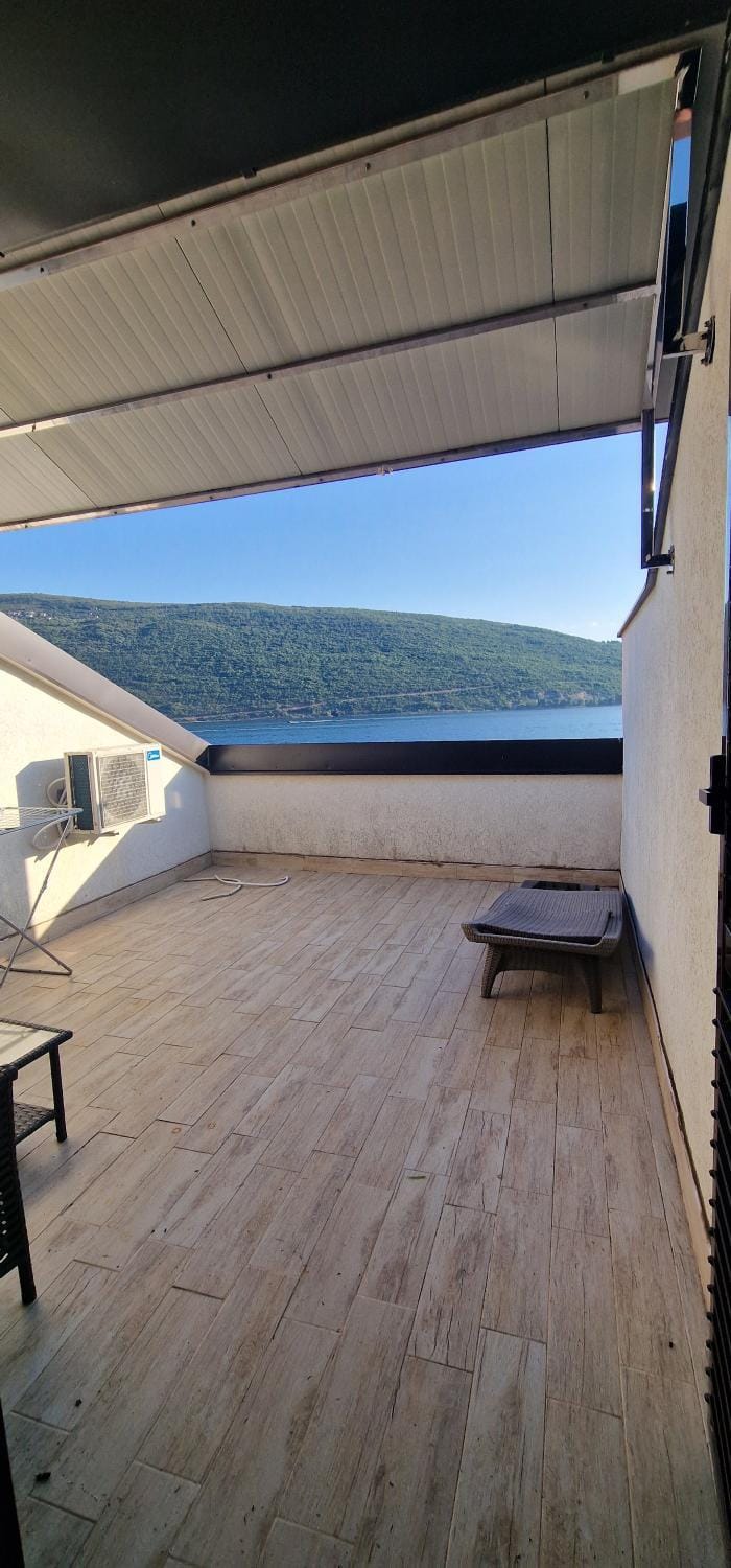 Sea Side Apartment in Kotor Municipality