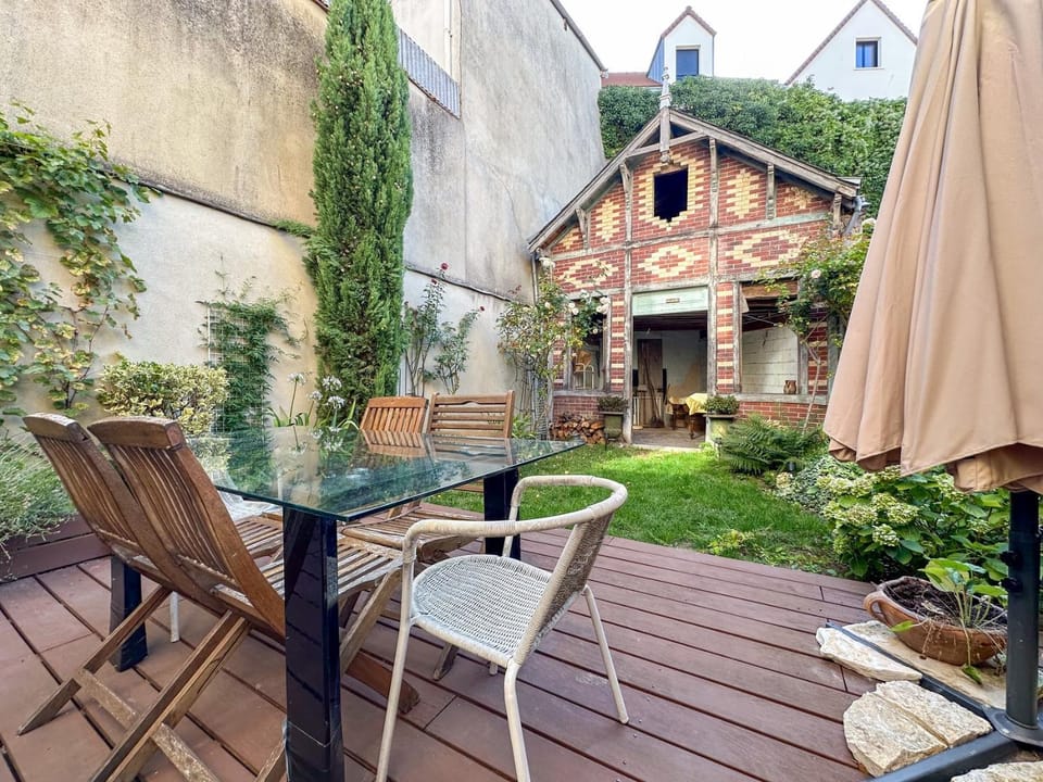 Logement entier hyper centre Chartres Bed and Breakfast in Chartres