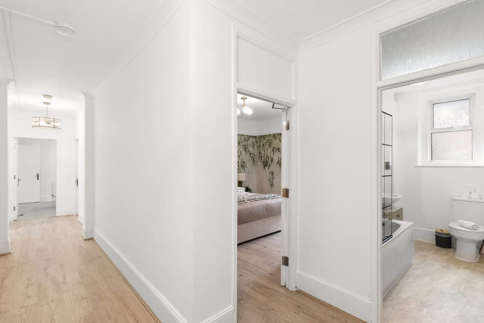 Luxurious Central London Heaven next Buckingham Apartment in City of Westminster