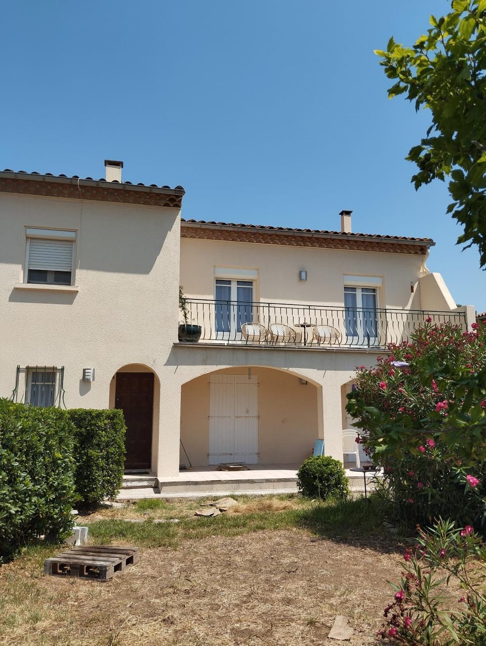 Property building, Garden