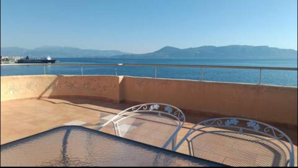 Mare & Monti Apartment in Euboea