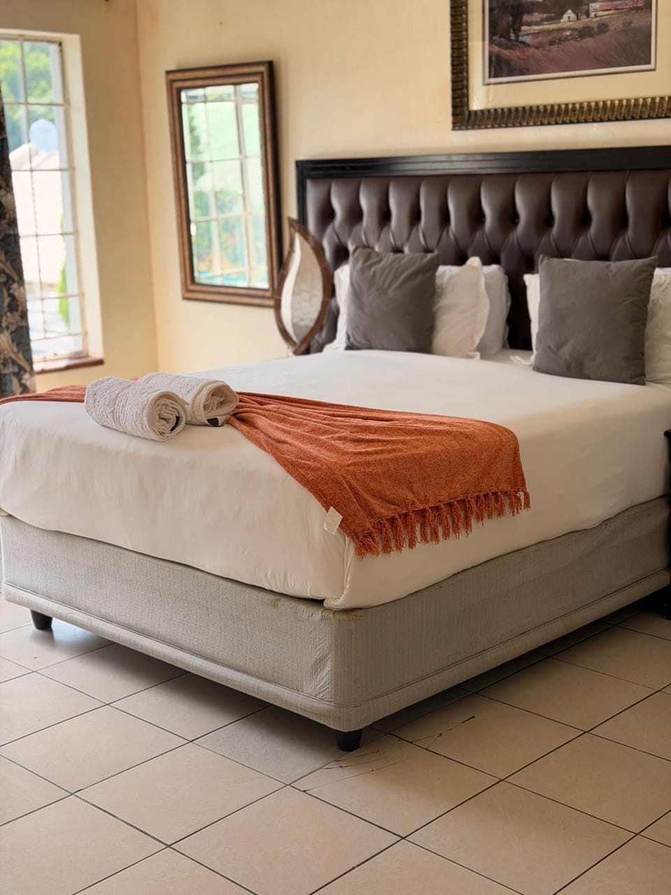 Meeting Kingdom Luxury Guest House Bed and Breakfast in Gauteng
