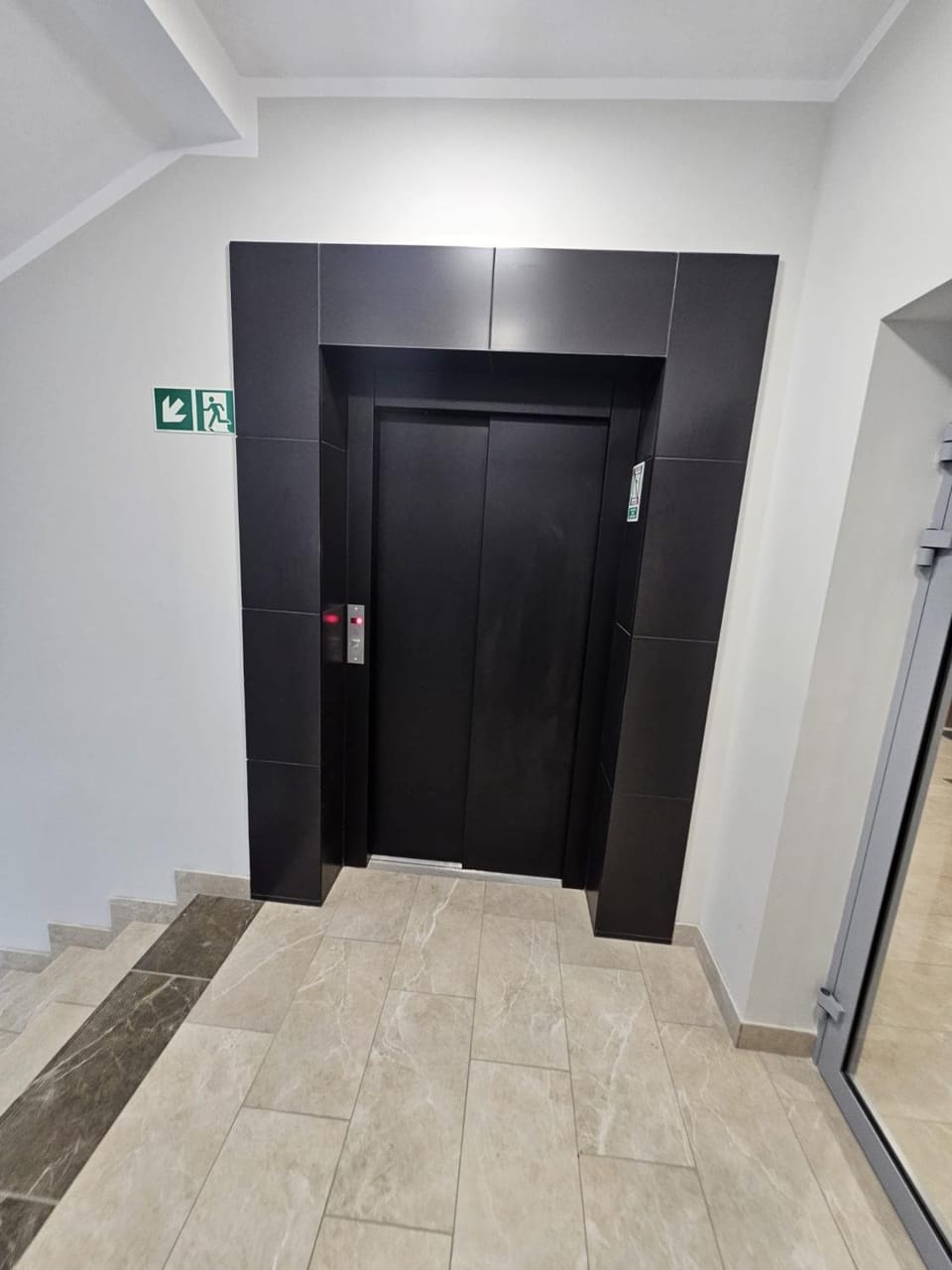 LUXURY APARTMENTS WILCZA 8 by Marta klimatyzacja Apartment in Masovian Voivodeship