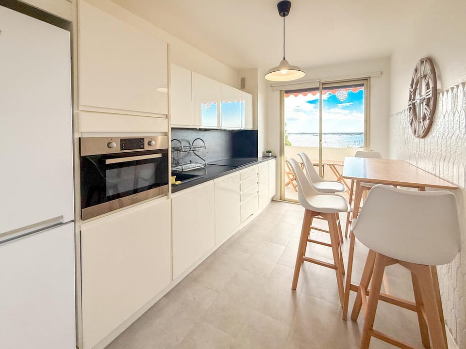 Vue mer - Pointe Croisette - 1 chambre Spacieuse Apartment in Cannes