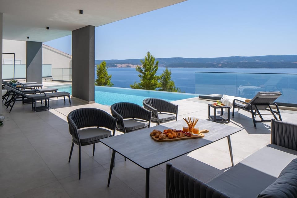 BBQ facilities, Balcony/Terrace, air conditioner