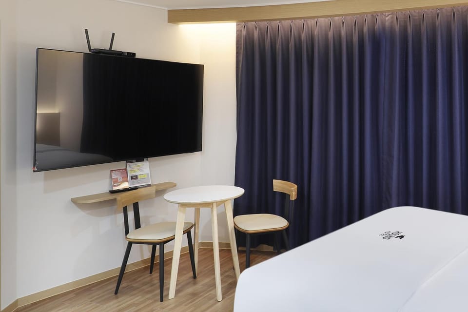 Hound Hotel Jeonju Joonghwasan Hotel in South Korea