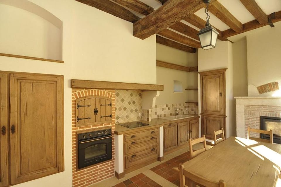 Gite du Château du Magnet House in Centre-Val de Loire