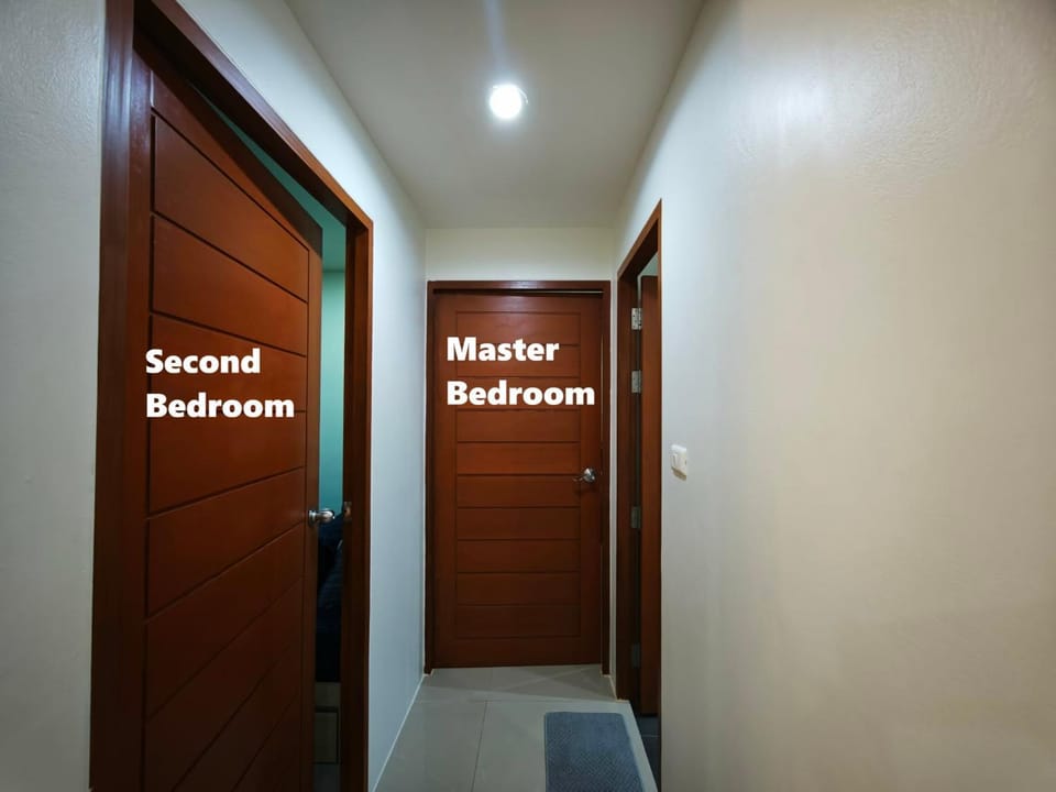 The Two bedrooms Two bathrooms in Phuket Old Town Apartment in Wichit