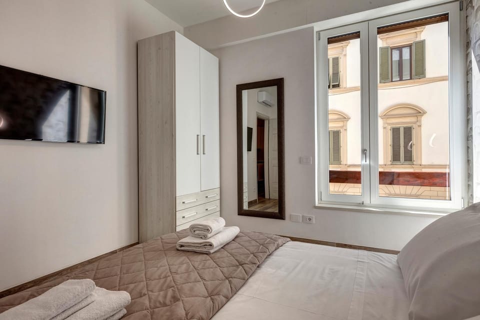 Bed, TV and multimedia
