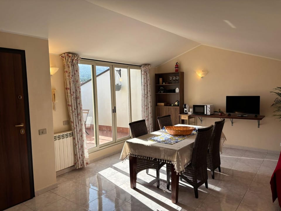 TV and multimedia, Balcony/Terrace, Balcony/Terrace, Kitchen or kitchenette, Living room, Seating area, Dining area