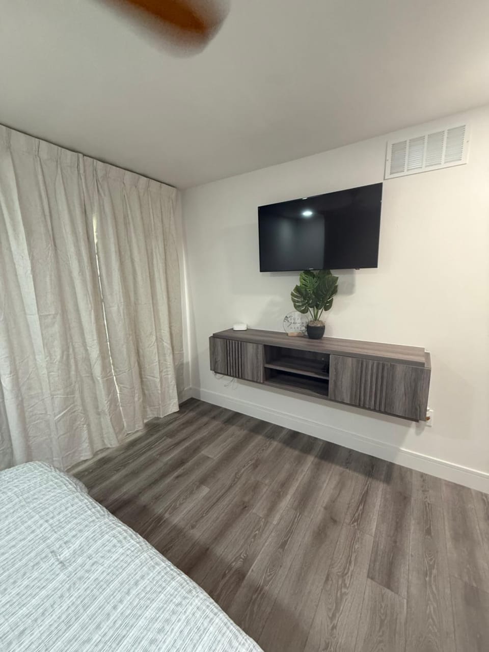 Luxury apartments Apartment in Lake Magdalene
