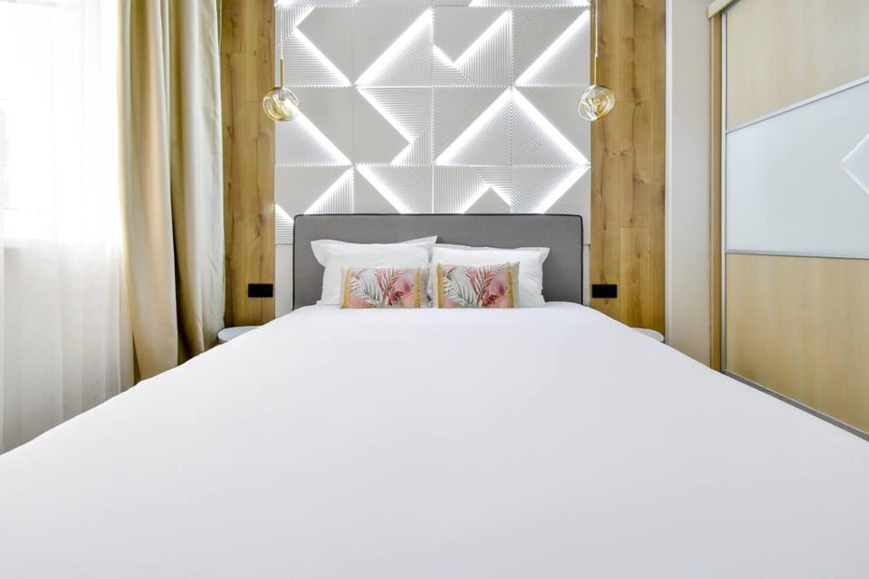 Bed, Bedroom, wardrobe
