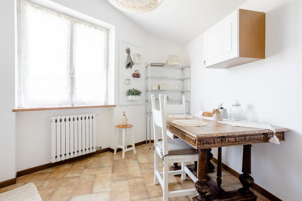 Property building, Kitchen or kitchenette, Living room