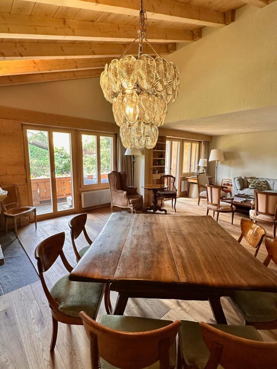 Newly Renovated APT in Wispile Near the Park Hotel Villa in Saanen