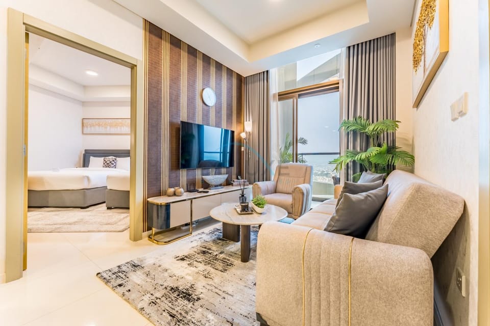 Bed, TV and multimedia, Living room, Seating area, Bedroom