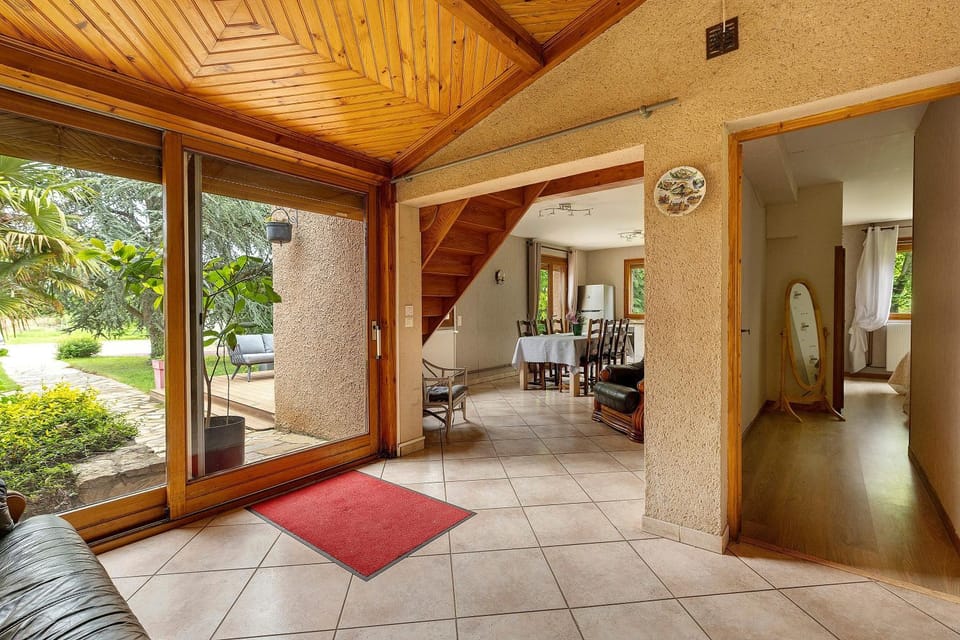 La Fermette Aubepines Bed and Breakfast in Auvergne-Rhône-Alpes