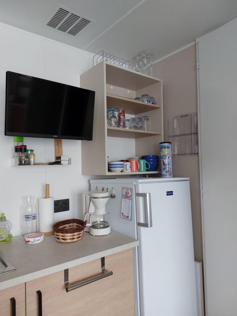 TV and multimedia, Kitchen or kitchenette