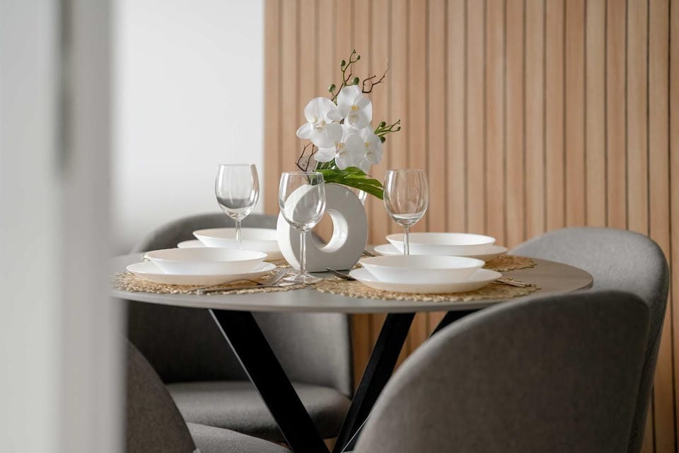 Living room, Seating area, Dining area