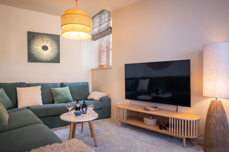 TV and multimedia, Living room