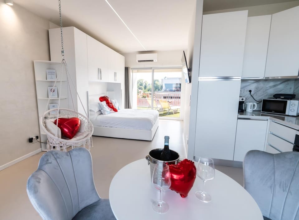 Kitchen or kitchenette, Photo of the whole room
