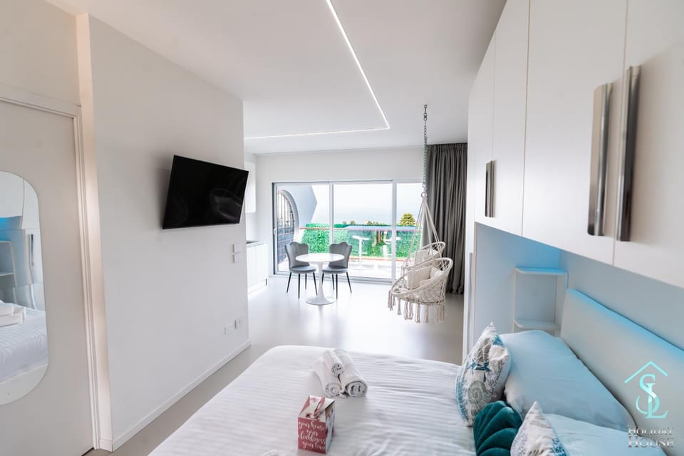 Perla - vista lago - SL Holiday House Apartment in Desenzano del Garda