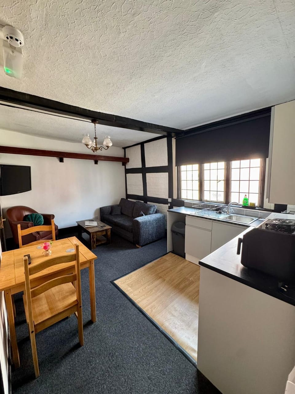 Kitchen or kitchenette, Living room