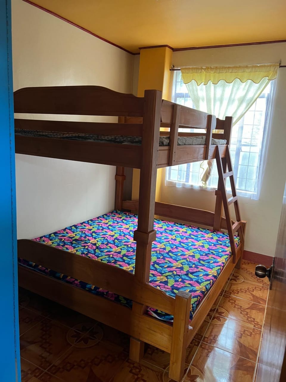 bunk bed
