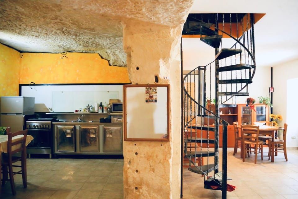 La Casa Nella Roccia House in Abruzzo