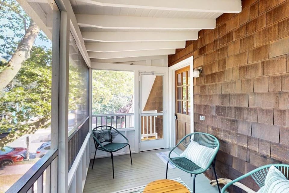 Town of Rehoboth Beach --- 40 Olive Ave Unit #2 House in Henlopen Acres