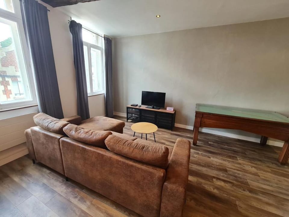 Le Saint Aubert Apartment in Arras