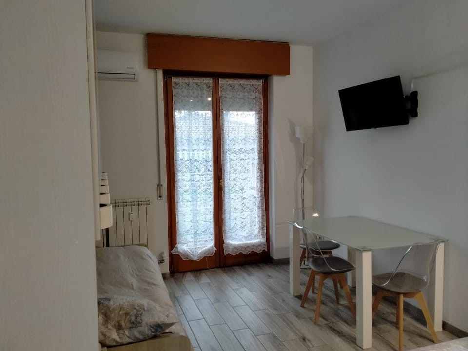 Monolocale policlinico gb rossi borgo roma verona Apartment in Verona