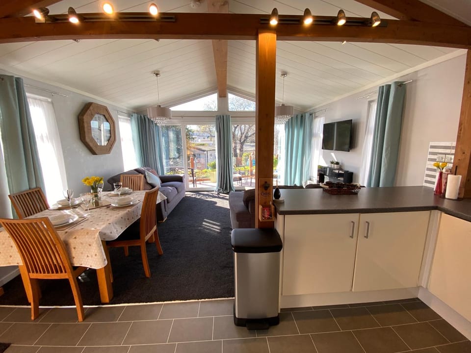 Sunset Lodge Campground/ 
RV Resort in Poole