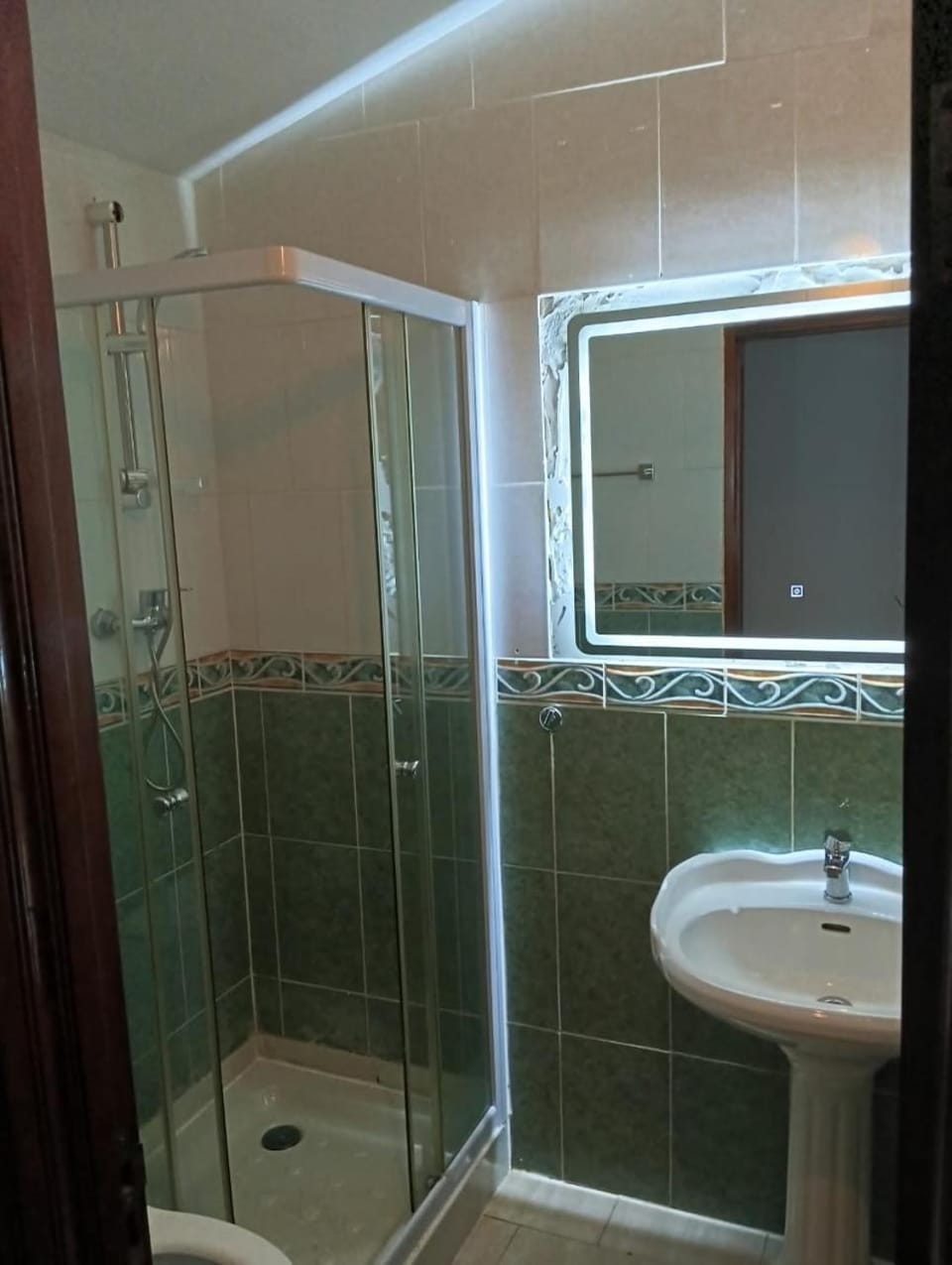 Shower, Toilet, Bathroom