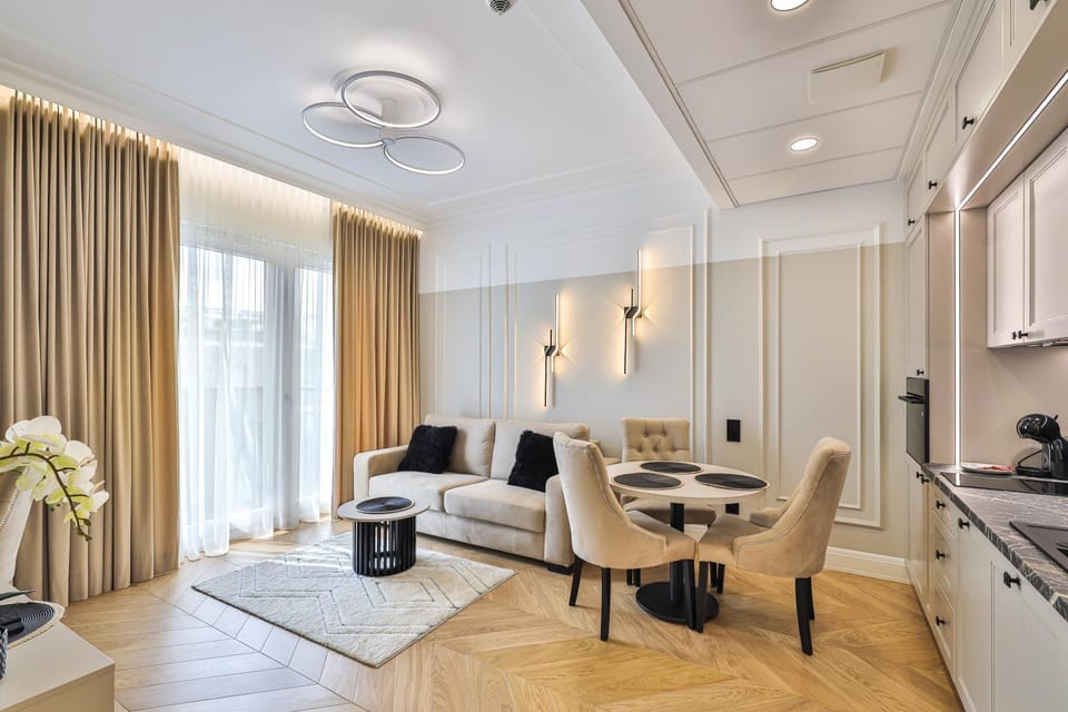 Kitchen or kitchenette, Living room, Seating area, air conditioner