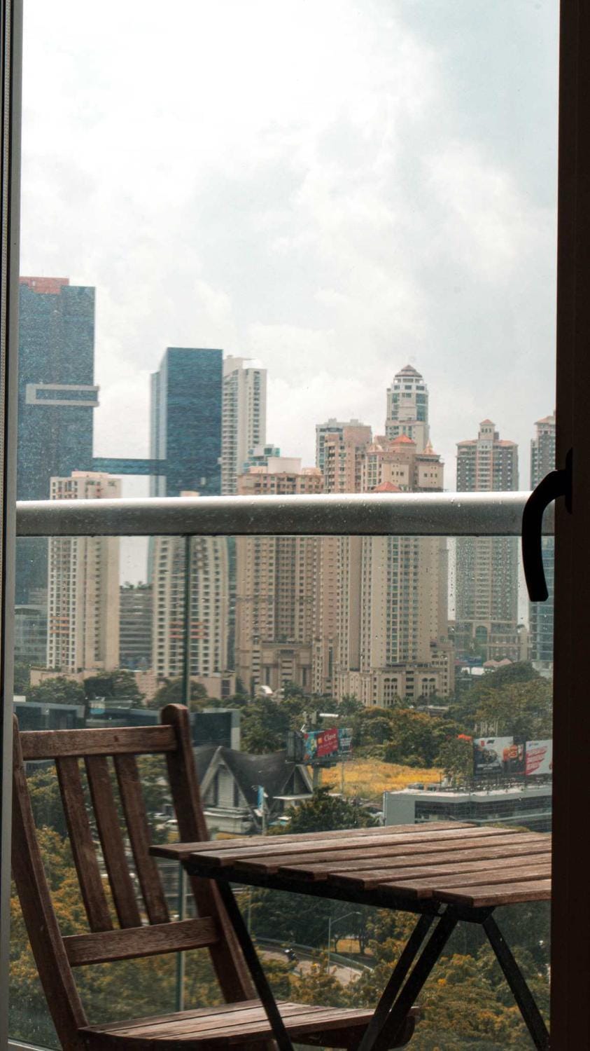 View (from property/room), Balcony/Terrace, City view