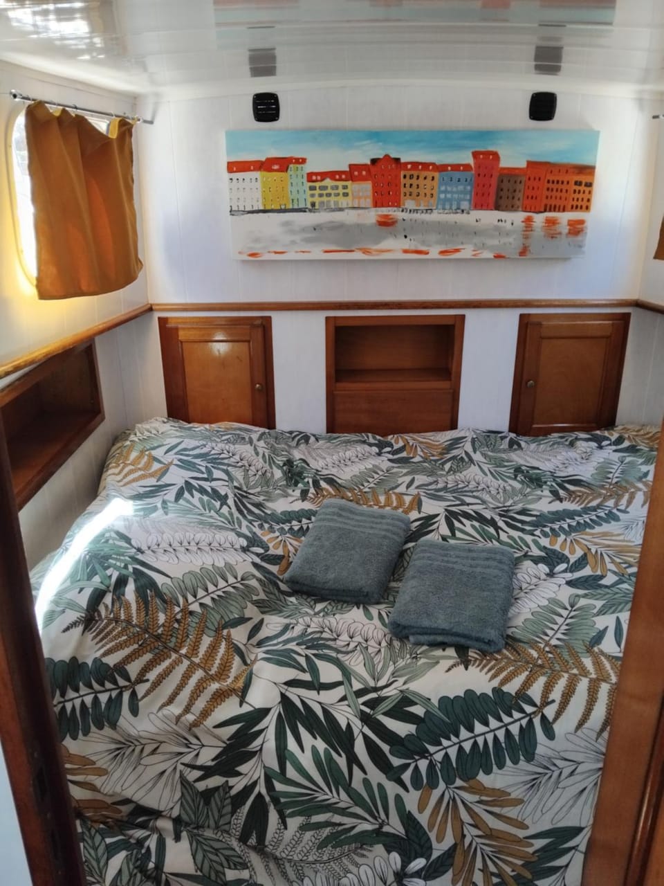 Penichette cosy couple famille amis ouvriers Docked boat in Pays de la Loire