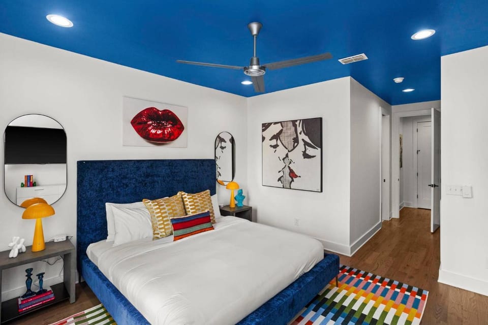 POP Art Retreat on Legendary 8th - Walk Everywhere House in Nashville
