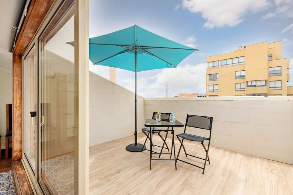 Top Floor Retreat in Espinho Apartment in Porto District
