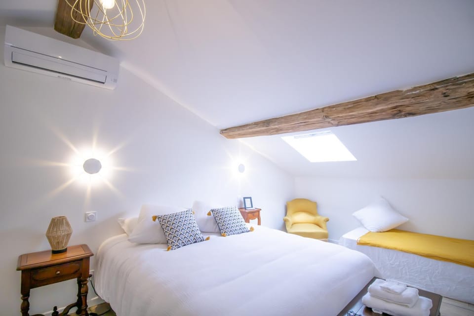 Property building, Living room, Bedroom
