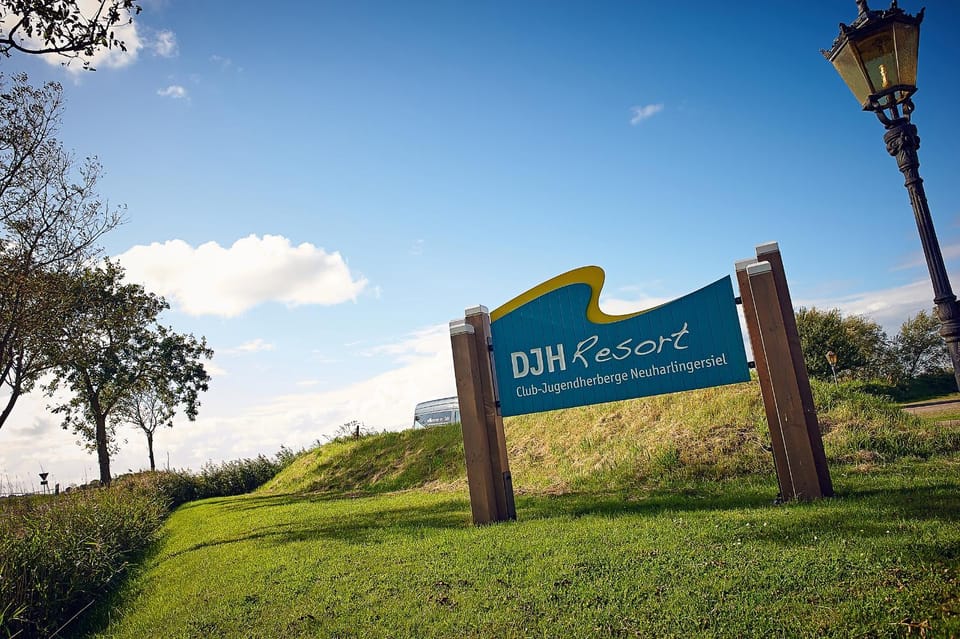 Logo/Certificate/Sign, Area and facilities