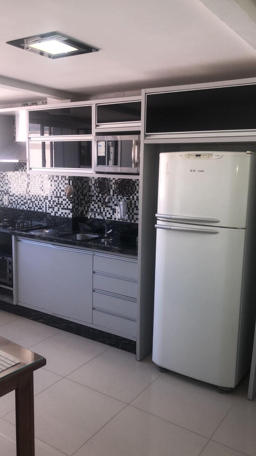 Apartamento Pé na Areia no Calçadão da Central Balneário Camboriú - Estacionamento limitado á alguns tamanhos de caminhonetes Apartment in Camboriú