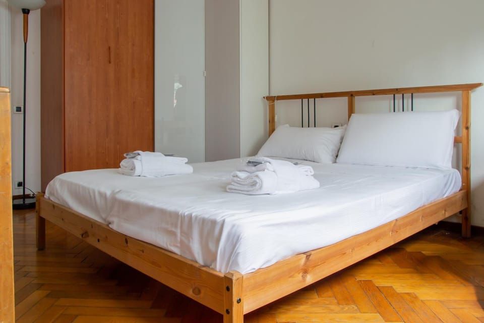 Bed, Photo of the whole room, Bedroom, towels, wardrobe