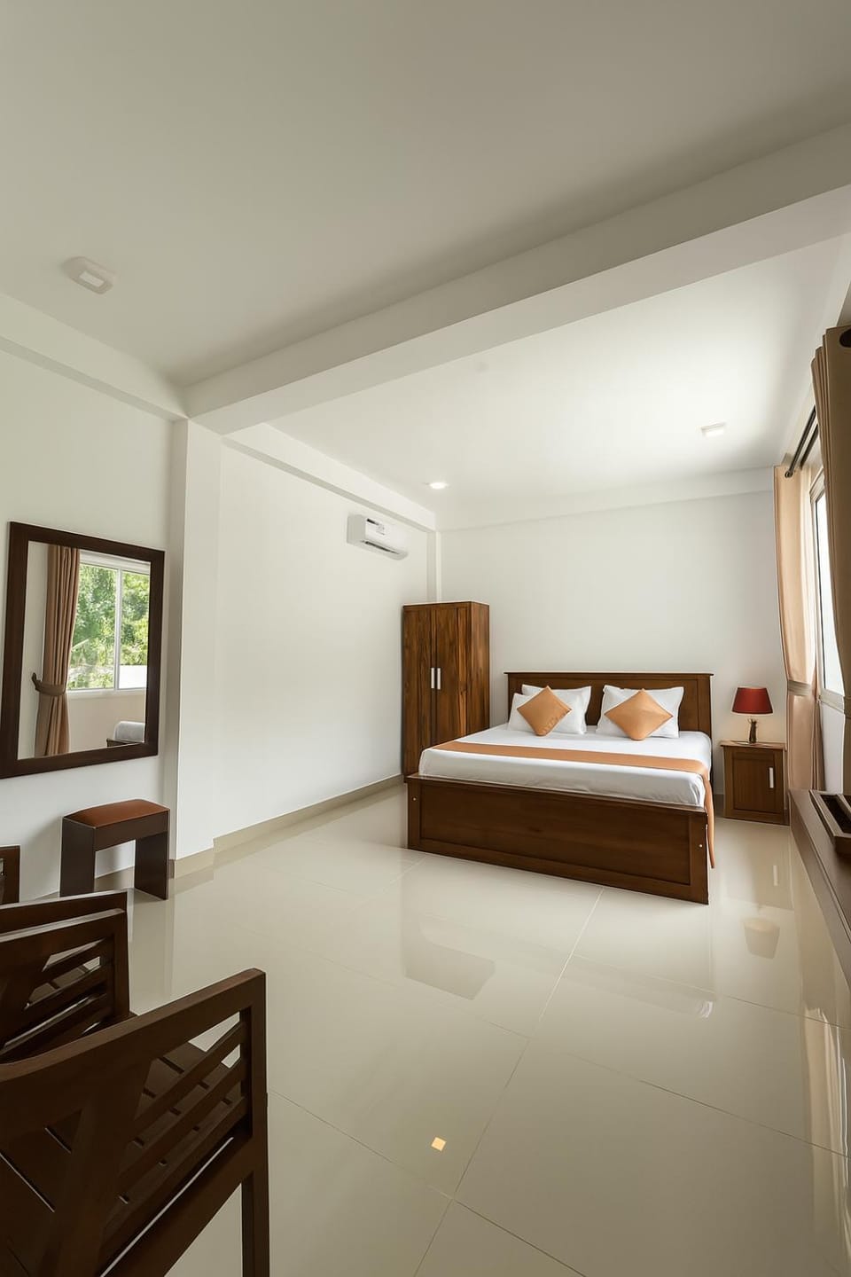 Bed, Photo of the whole room, Bedroom, air conditioner