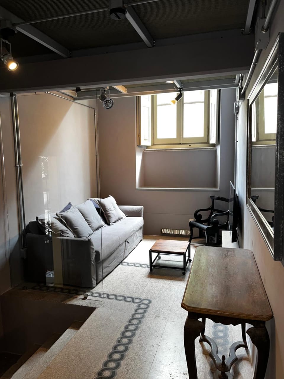 Seating area, Bedroom