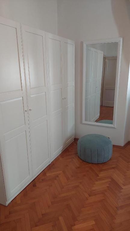 Bedroom, wardrobe