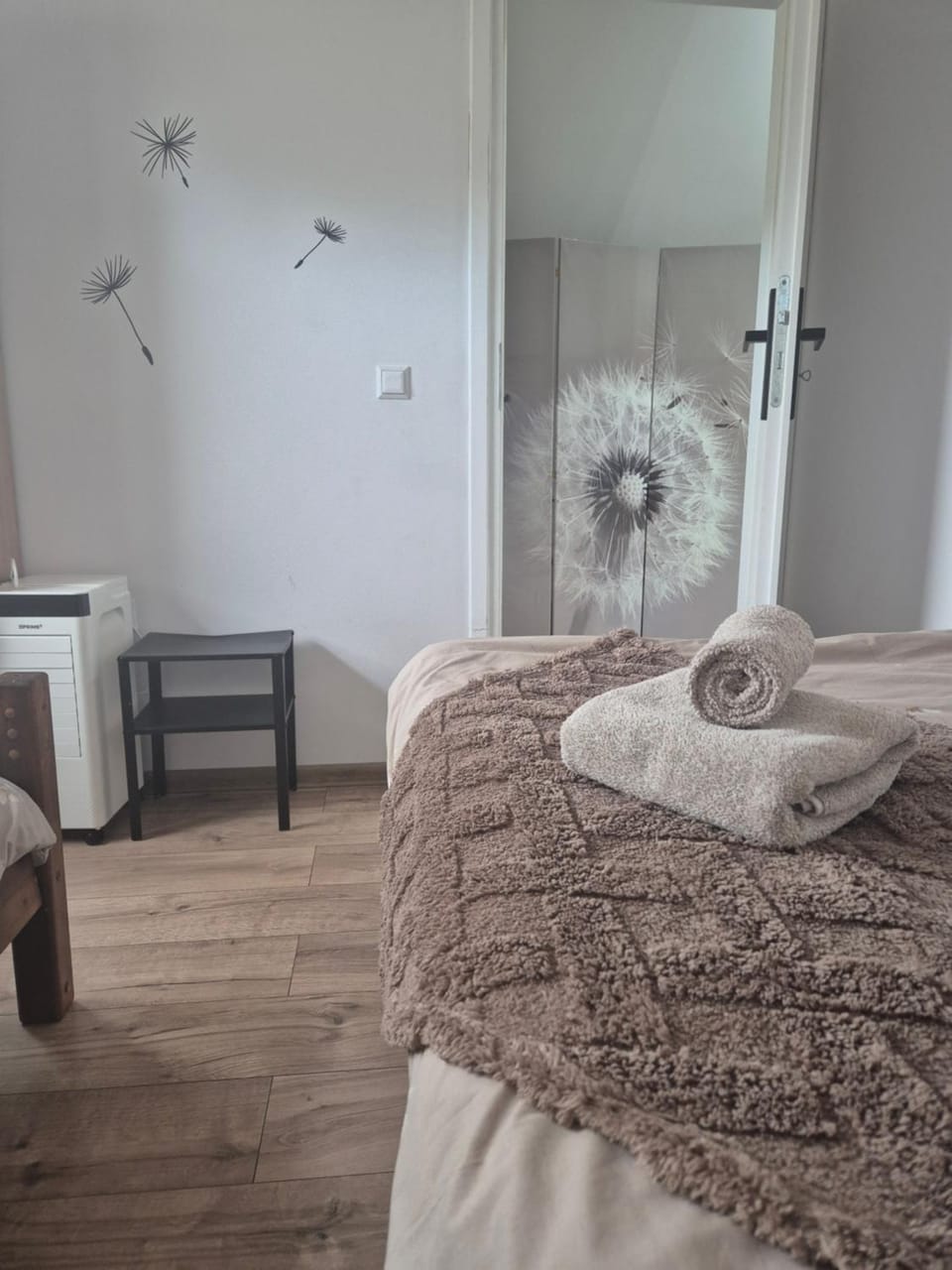 Bed, Photo of the whole room, Bedroom, towels, wardrobe